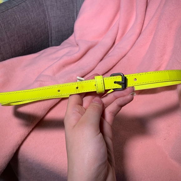 Bright Yellow Belt - Picture 2 of 2